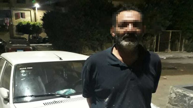 عامل يسرق سيارة صاحب