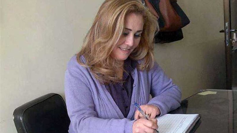 المقاومة بالياسمين..