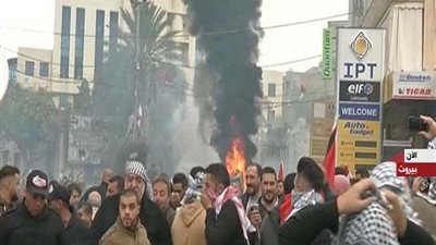 اشتباكات بمحيط السفارة الأمريكية في لبنان ضد قرار ترامب بشأن القدس (فيديو)