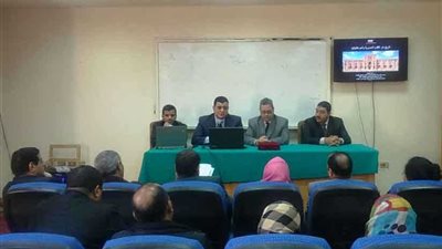 بالصور.. دار الكتب والوثائق ومقتنياتها في محاضرة بآثار الفيوم