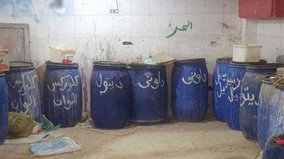 ضبط 5 أطنان منظفات مغشوشة في بني سويف