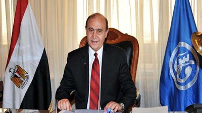 مميش: كباري عائمة بين ضفتي القناة لرفع المعاناة وتحقيق التنمية