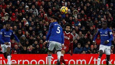 بالفيديو .. ليفربول يتقدم بهدف عالمي من «صلاح» في شباك إيفرتون