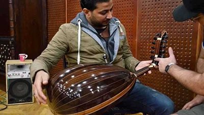 أنامل دينا وغسان تمتزج على آلة عود بالطراز الفرعوني بالأوبرا