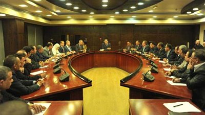 وزير النقل: خطة لتجديد منظومة نقل الركاب والبضائع بالسكة الحديد ( صور)