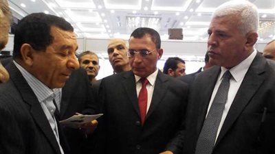 نقيب الزراعيين يفتتح أول معرض زراعي للنقابة بالإسكندرية