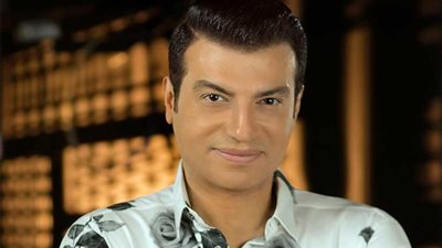 إيهاب توفيق يعود للغناء الشعبي في 