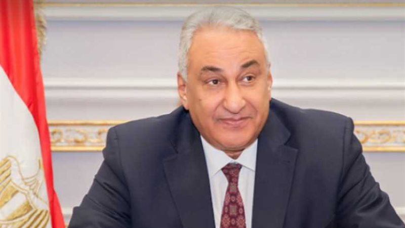 عاشور يشارك وقفة