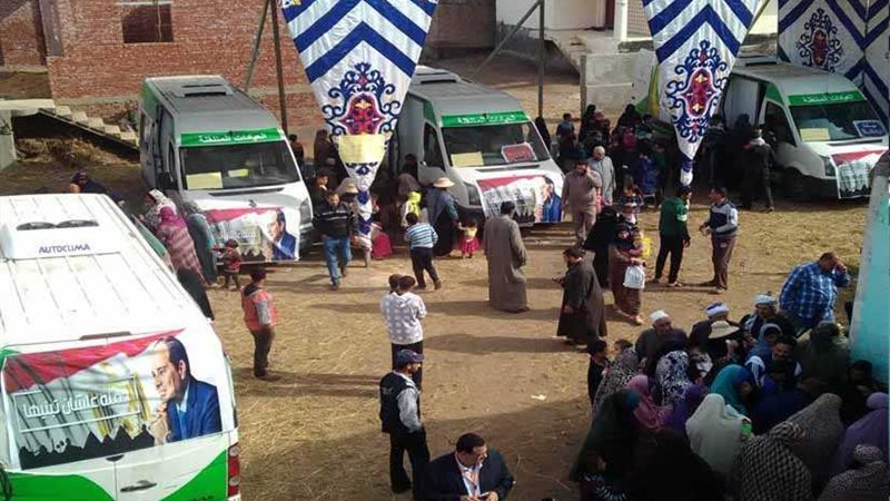 قوافل طبية وغذائية