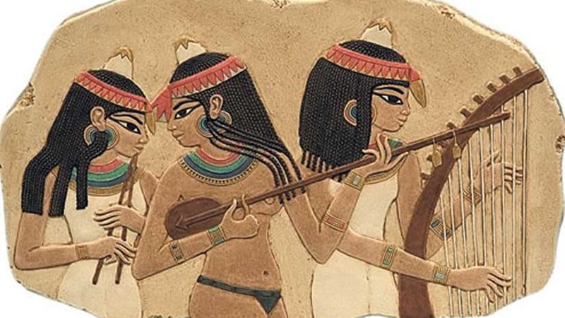 معزوفات فرعونية بالمركز