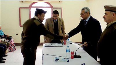 مدير أمن المنيا يشدد على احترام حقوق الانسان