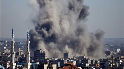 الاحتلال يقصف غزة مجددًا واستشهاد عضوين بـ