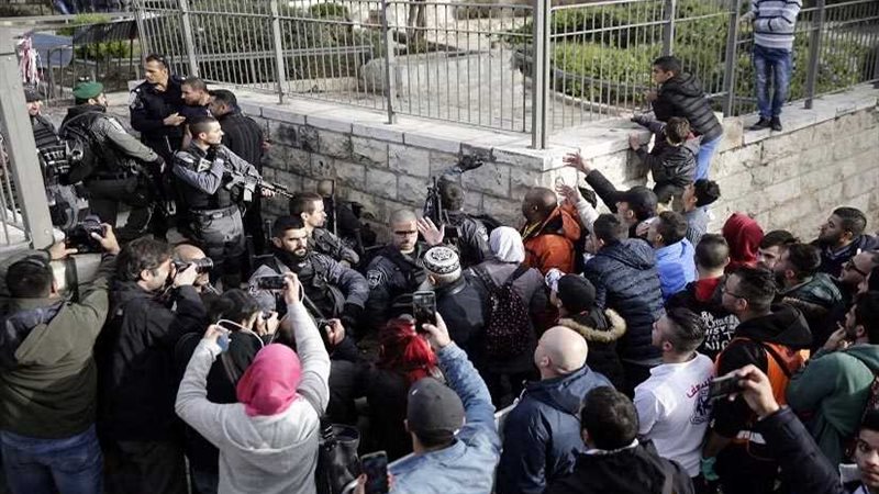 الاحتلال يقمع وقفة