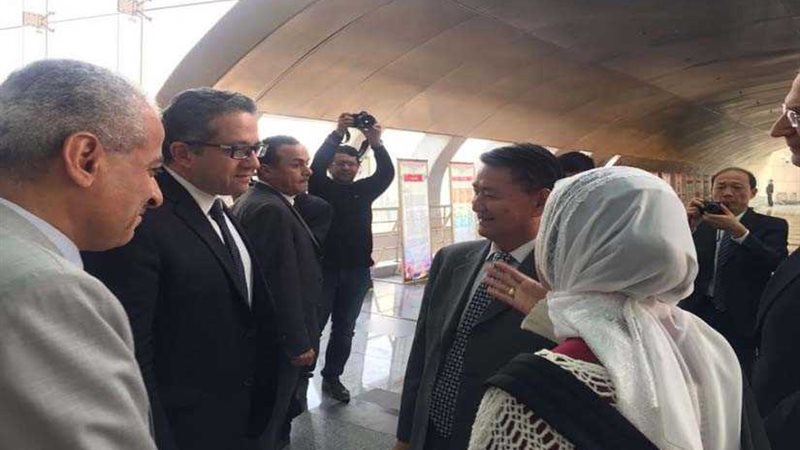 وفد صيني يزور متحف
