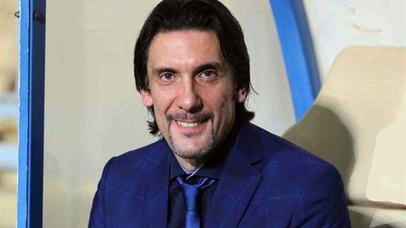 نيبوشا يضم 22 لاعبا