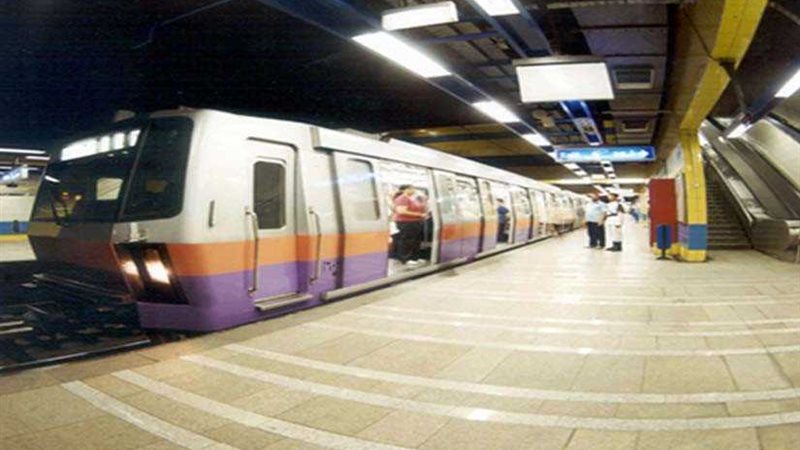 مصرع شخص تحت عجلات