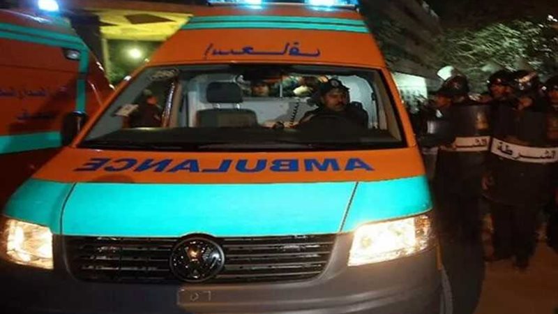 إصابة أمين شرطة وزوجته