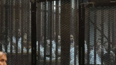 متهم باللجان النوعية للمحكمة: التأخير في إجراء الجراحة يصيبني بالعجز