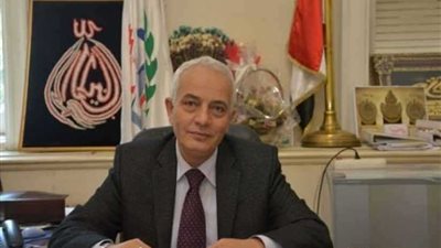 التعليم تحيل المتسببين في خطأ علم مصر بكتاب الصف الخامس للتحقيق