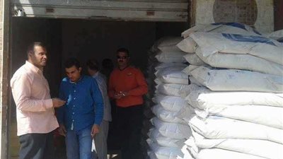 ضبط 30 طن كبريت زراعي مجهولة المصدر