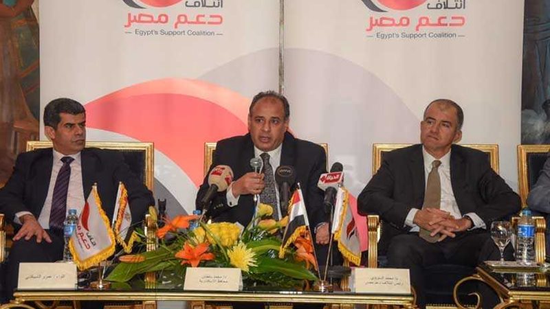 بالصور .. محافظ الإسكندرية