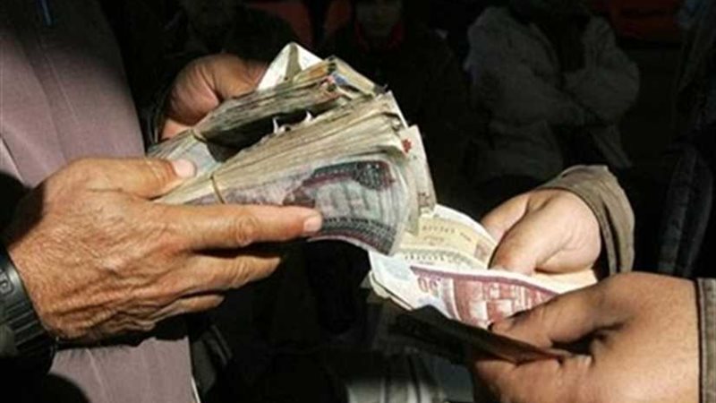 ضبط موظفين بحي منشأة