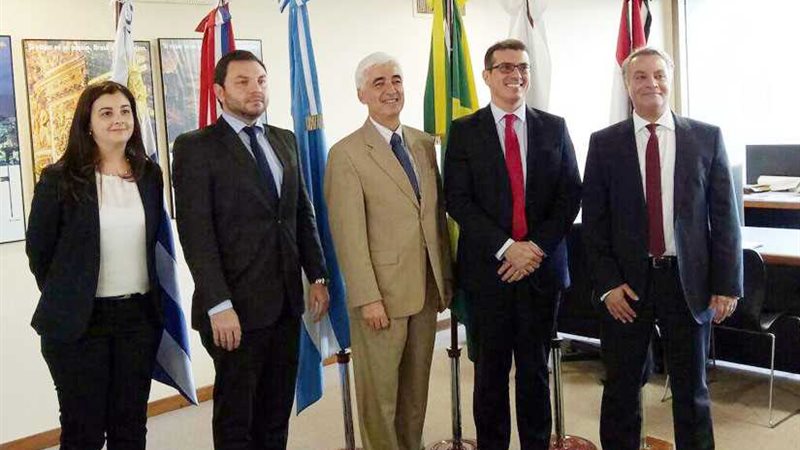 وفد مصري يشارك في