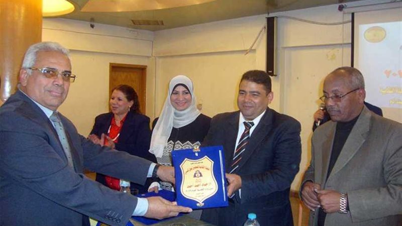 معلموعين شمس تكرم