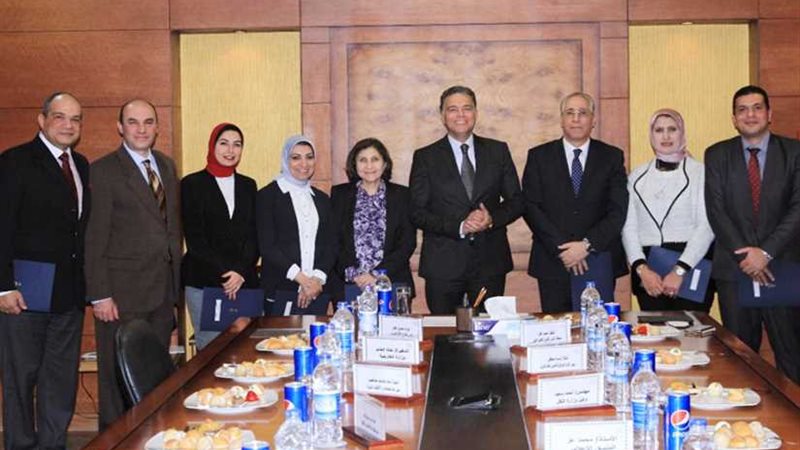 عرفات يكرم قطاع النقل