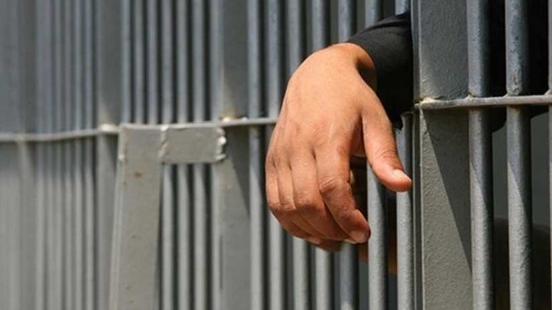 5 سنوات لعاطل سرق