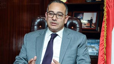 الإسكان: تطوير آخر منطقتين عشوائيتين في مطروح