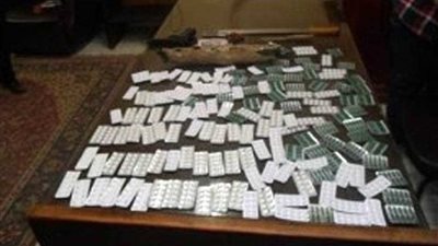 حبس متهمين بحوزتهما 50 ألف قرص مخدر بالمنيا