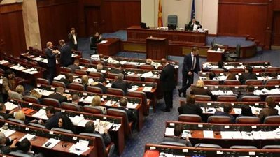 البرلمان المقدوني يصدق الشهر المقبل على اتفاق الجوار مع بلغاريا