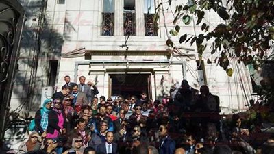 ​ المحامون يحتشدون اعتراضًا على قرارات 