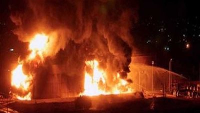 حريق في ساحة احدى شركات تداول الخردة بميناء دمياط دون خسائر بشرية