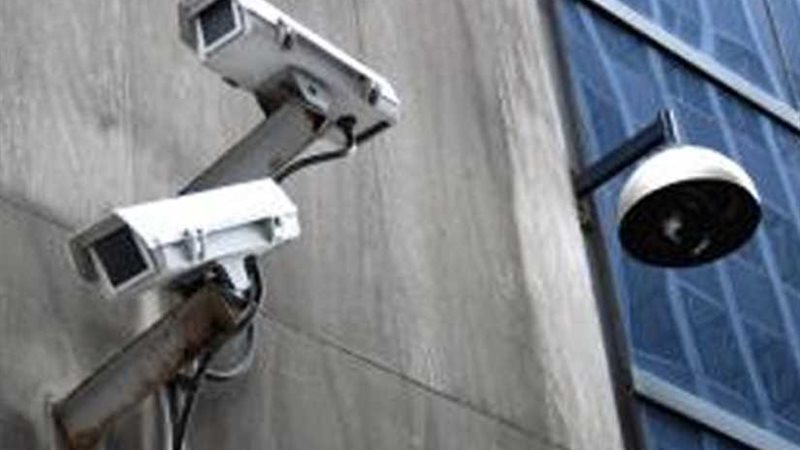 كاميرات المراقبة