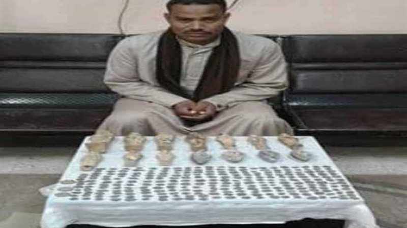 القبض على عاطل وبحوزته