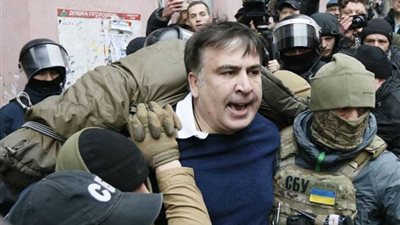 مناصرو الرئيس الجورجي السابق يقتحمون 