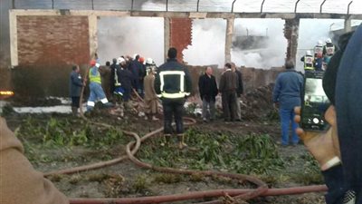 السيطرة على حريق خط بترول بني سويف