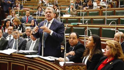 المالية: درسنا كل شئ من أجل تفادى الأخطاء بقانون التأمين الصحى