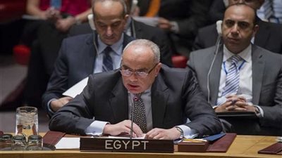 مندوب مصر بالأمم المتحدة: مشروع القرار المقدم يؤكد على حل الدولتين