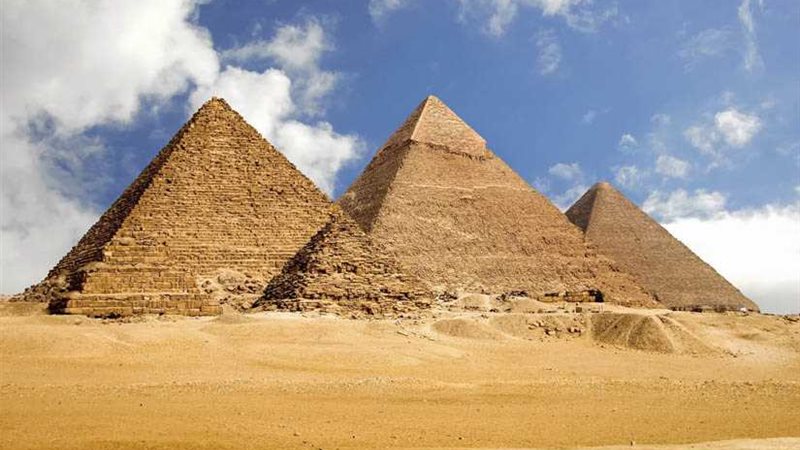 الآثار تكشف حقيقة