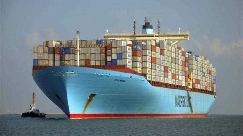 41 سفينة تعبر قناة