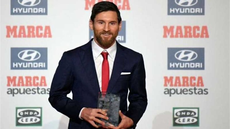 ميسي يفوز بجائزة