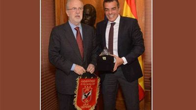 سفير إسبانيا بالقاهرة يؤكد دعمه الكامل لمباراة الأهلي و