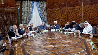 بيت الزكاة يدرس آليات دعم أبناء قرية الروضة