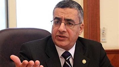 حجازي: الانتهاء من لائحة قانون التأمين الصحي فبراير المقبل