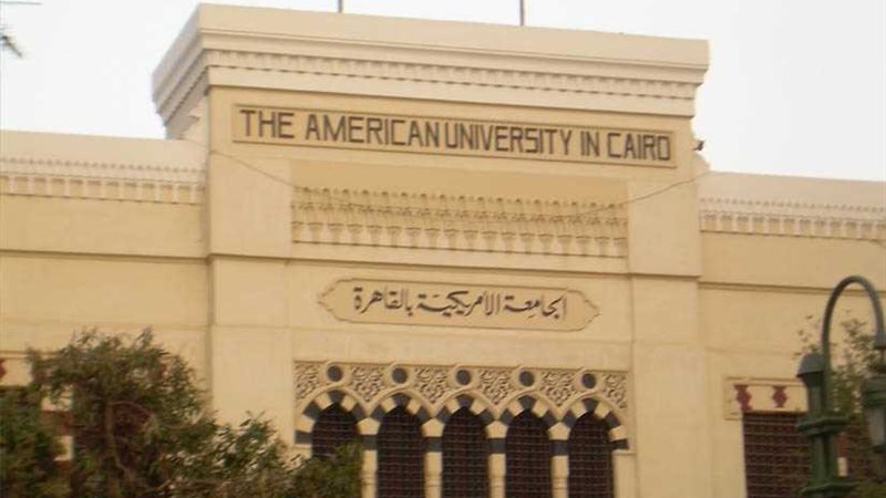 فوز فريقي السباحة