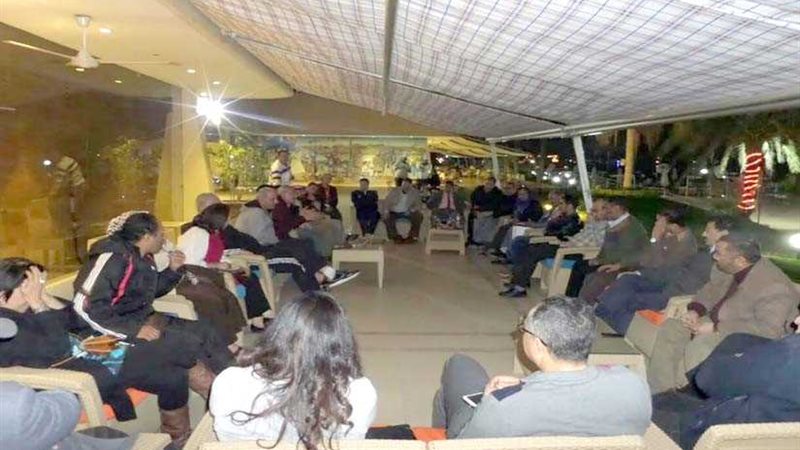 30 شاعرًا يلتقون