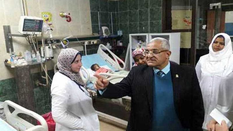 أزمة بمستشفي الأطفال